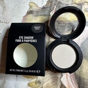 MAC COSMETICS BNIB UNBASIC WHITE STARFLASH Eyeshadow Very Rare Limited …